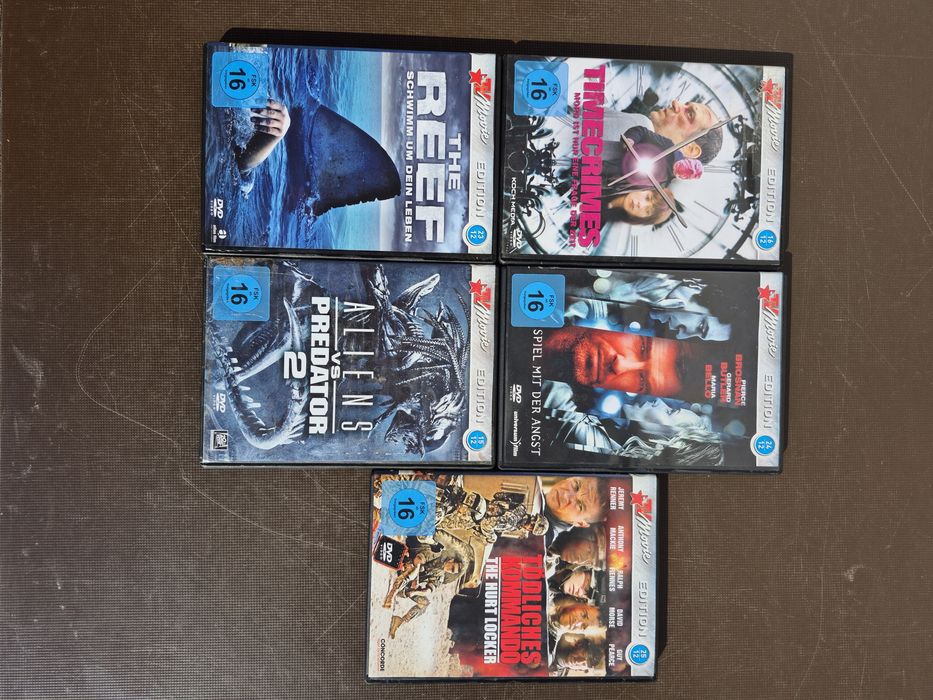 Vând lot 17 DVD uri cu filme,Acțiune, Sf, Groaza, Triler 
(aproximativ