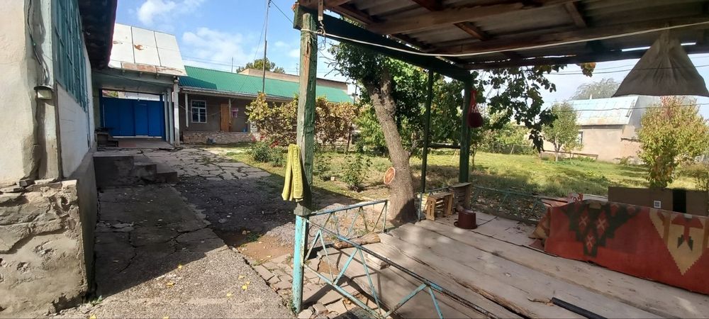 Bo'stonliq tuman chorvoq peramida yusufxona uy sotiladi