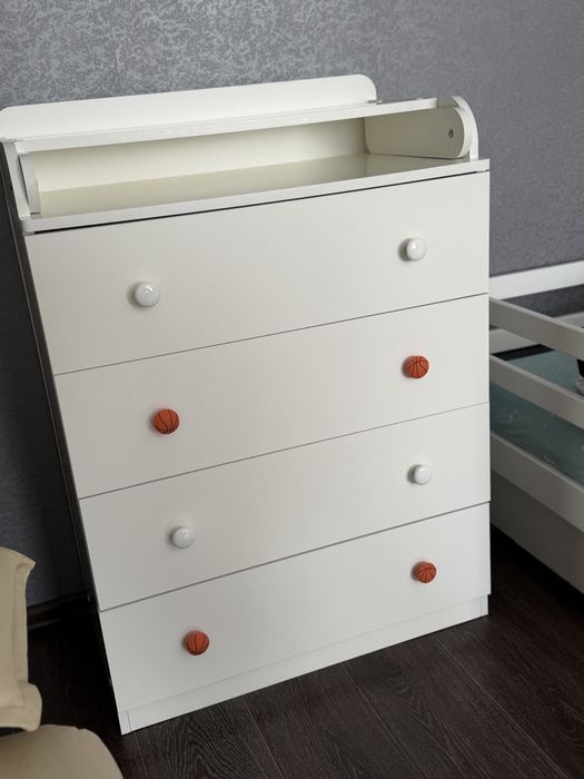 Пеленальный стол-комод