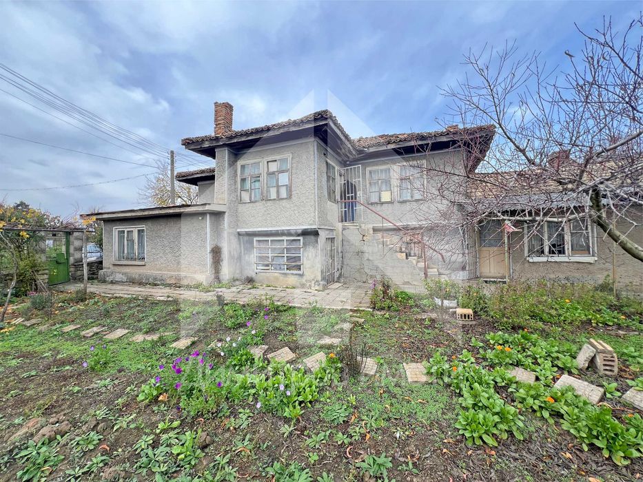 Продава се Къща в с. Мировци, Област Шумен - 100 кв.м за 87 €/кв.м - Снимка #2