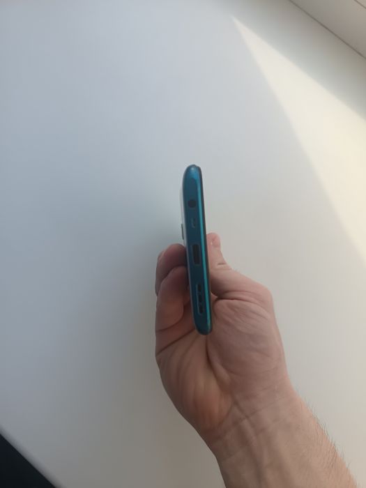 Продам телефон Redmi 9