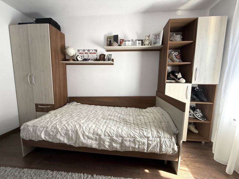 Vand mobilier din Mdf.