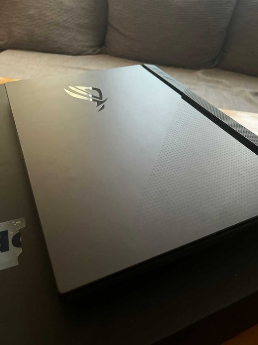 Геймърски лаптоп ASUS ROG Strix G15 G513QM-HN027