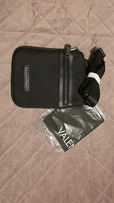 Чисто нова оригинална мъжка чанта VALENTINO през рамо