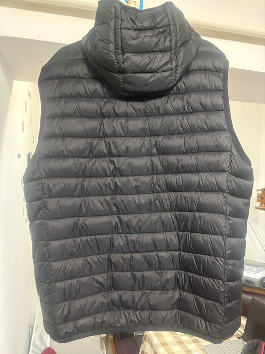 Vesta + geaca cu gluga ( CITITI ANUNTUL )