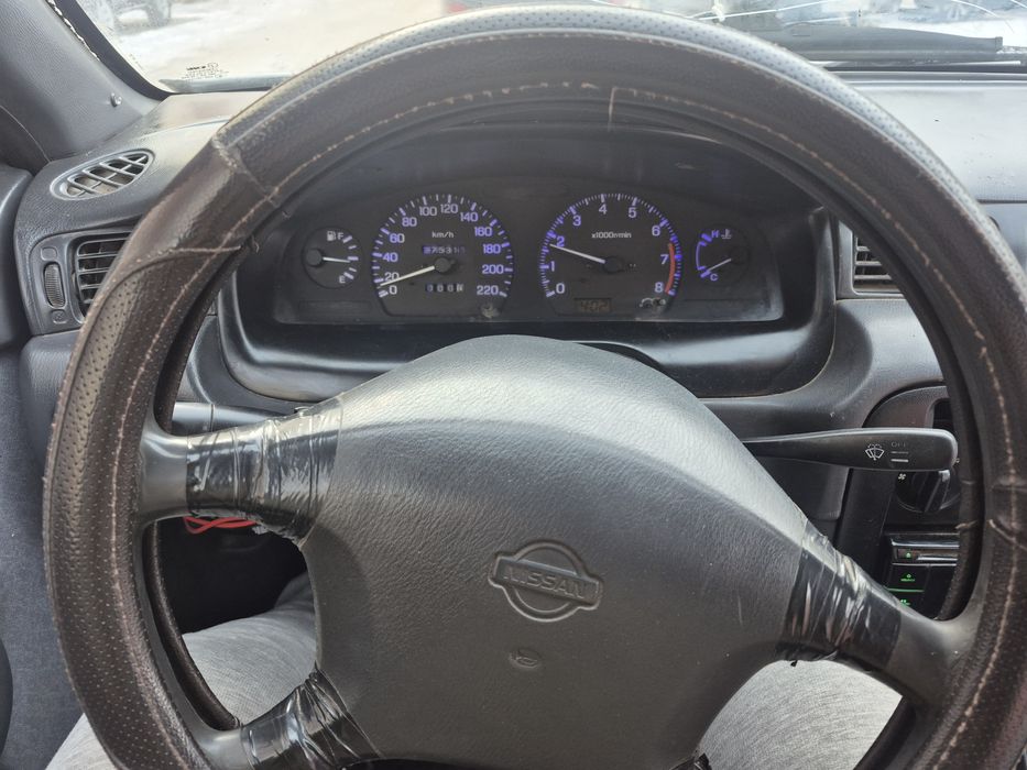 Продам Ниссан Сани В14