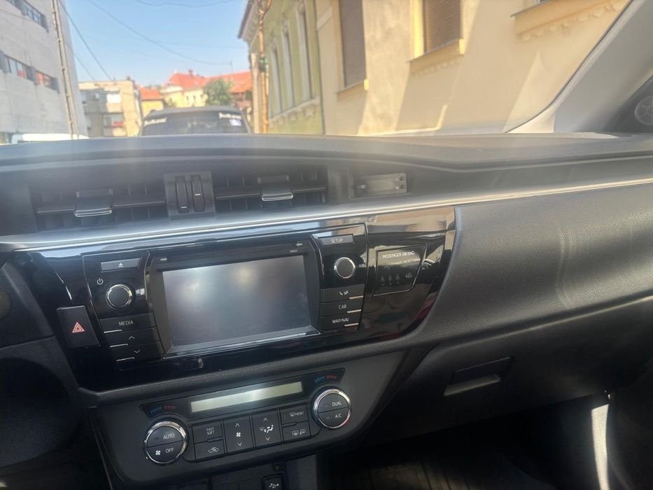 Toyota Corolla 1.6  benzina