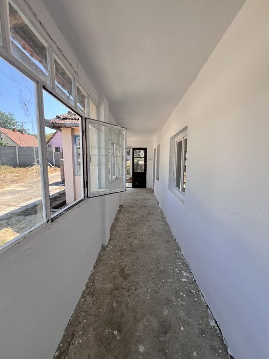 Cuvin, Arad casa de vanzare