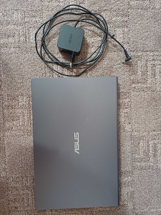 Laptop ASUS X509FB + accesorii
