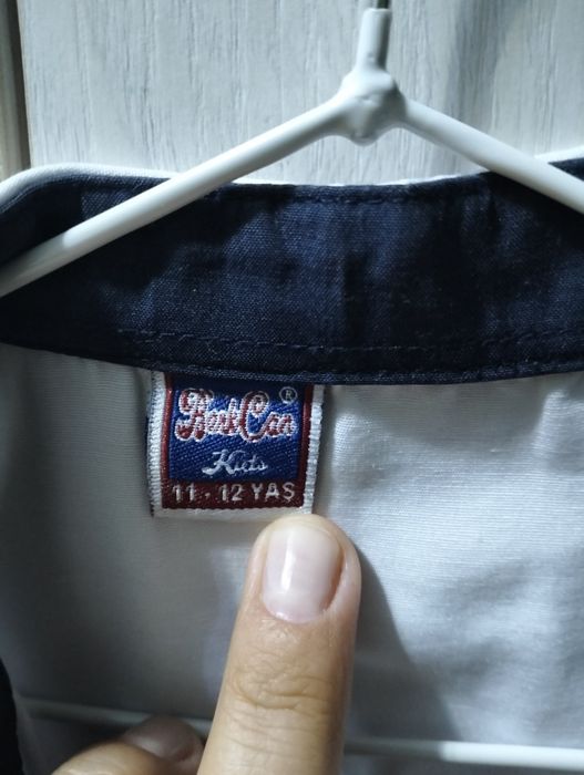 Ақ рубашка сатылады. 1500 тг