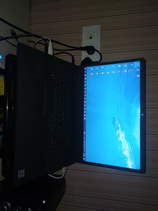 Noutbook dell kompyuter