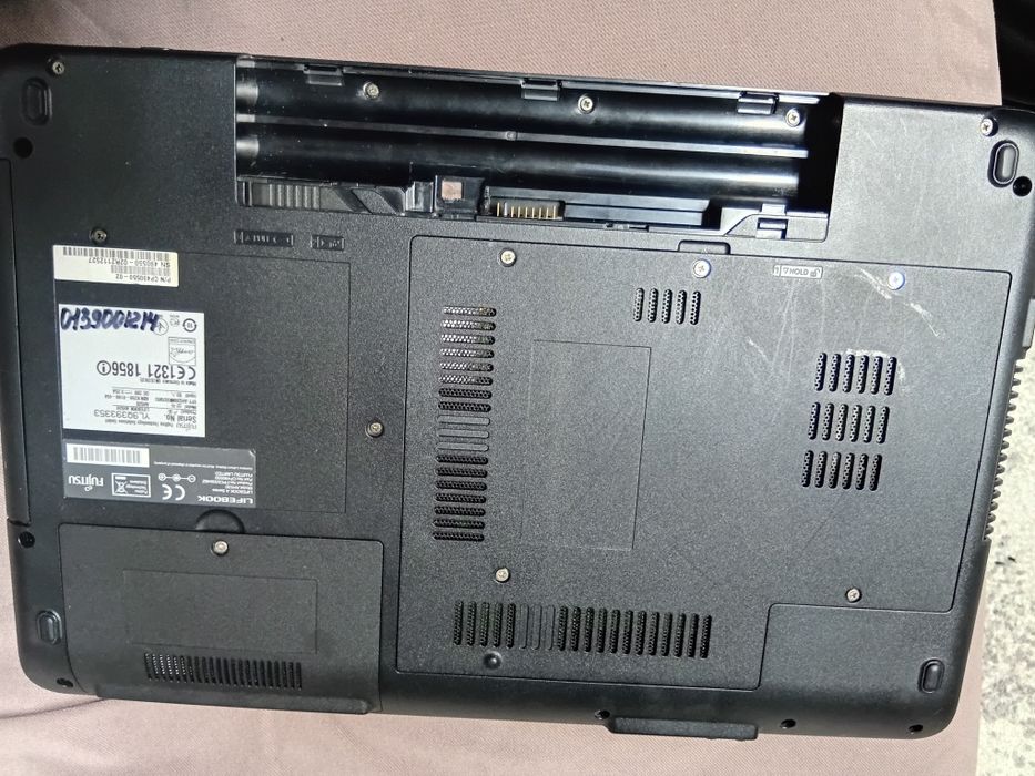Ноутбук fujitsu ah530