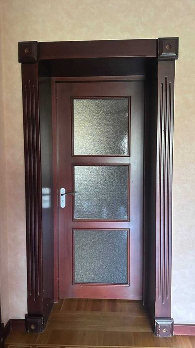 Продаются межкомнатные двери из массива натуральной сосны — 6 шт.