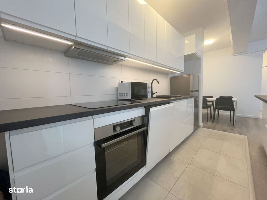 Apartament 3 camere- Central, 69mp