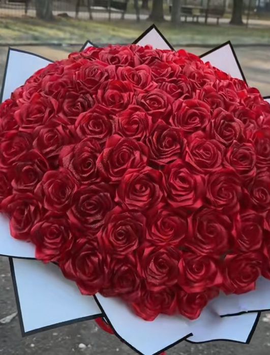 Розы из атласных ленты ручная работа