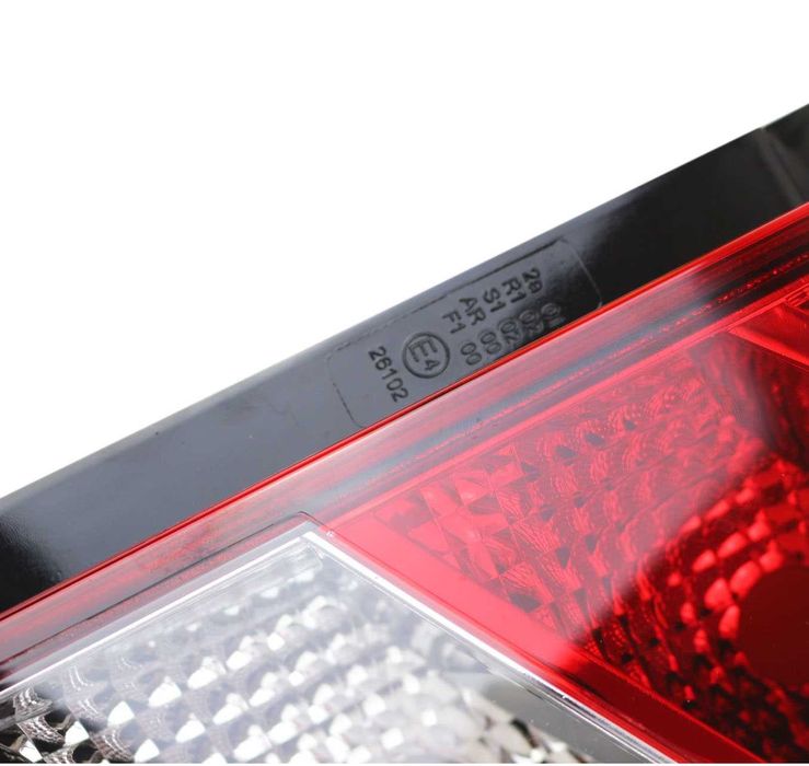 Стопове Стоп Задни Светлини Е4 за FORD Transit MK8 V363 2014-