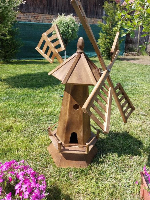 Moara de vint  decoratiun gradina