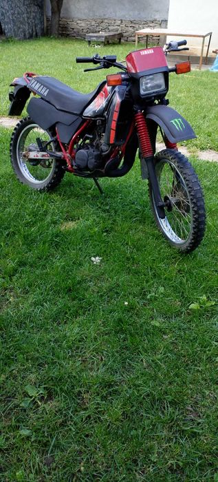 Мотоциклет Yamaha DT 125