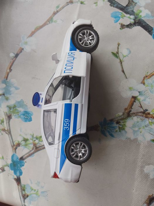 Малки полицейски коли