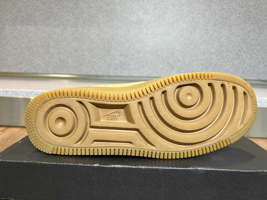 ОРИГИНАЛНИ *** Nike Air Force 1 Sage Low Club Gold