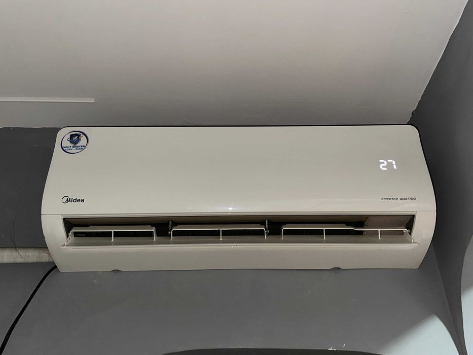 Midea Aurora Inverter 18000 BTU до 40 м²