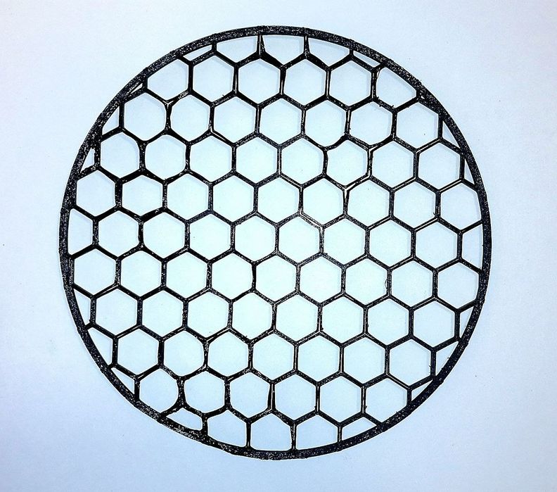 Защитные решетки для звуковых систем продаются