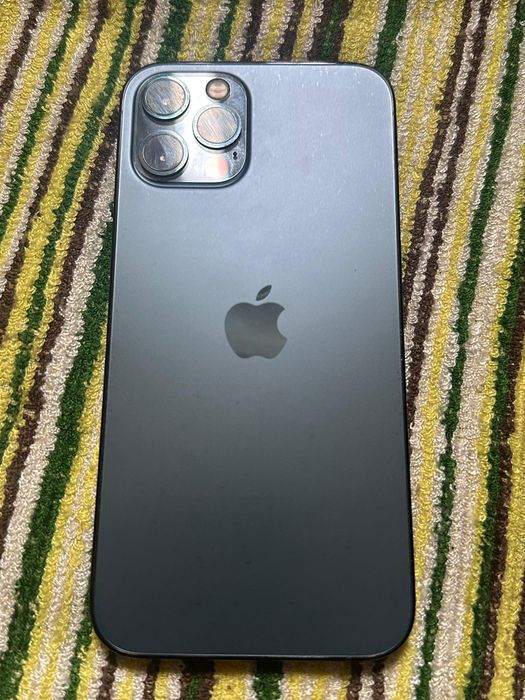 Iphone 12 pro с коробкой
