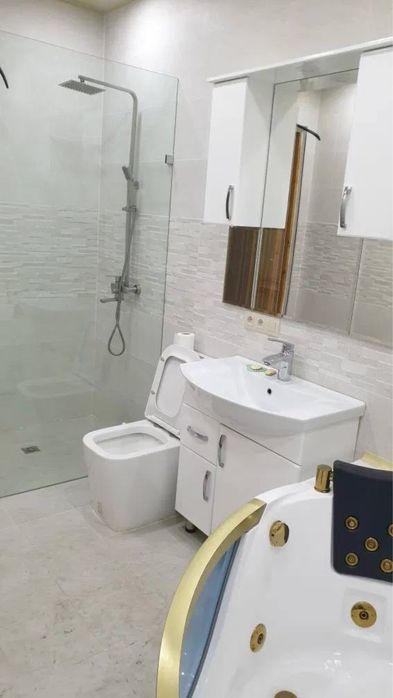 Сдается в аренду участок,Телевышка  ( под офис ) (н470)