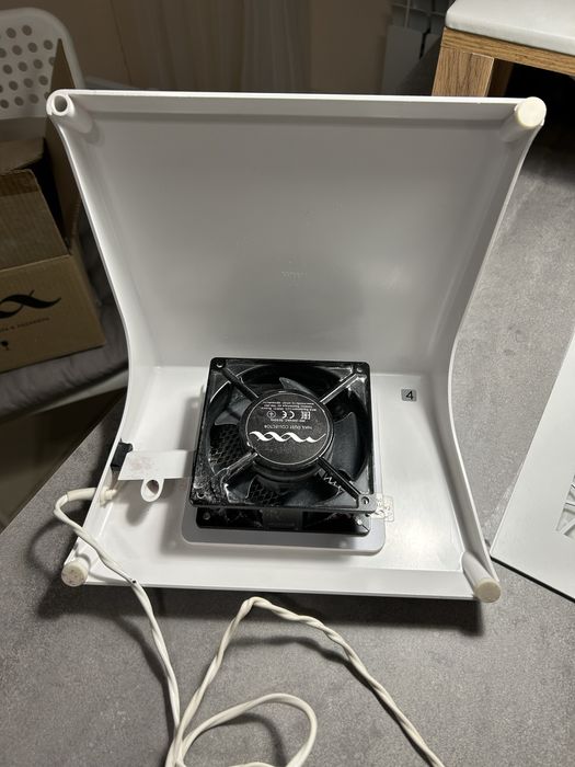 Настольная вытяжка