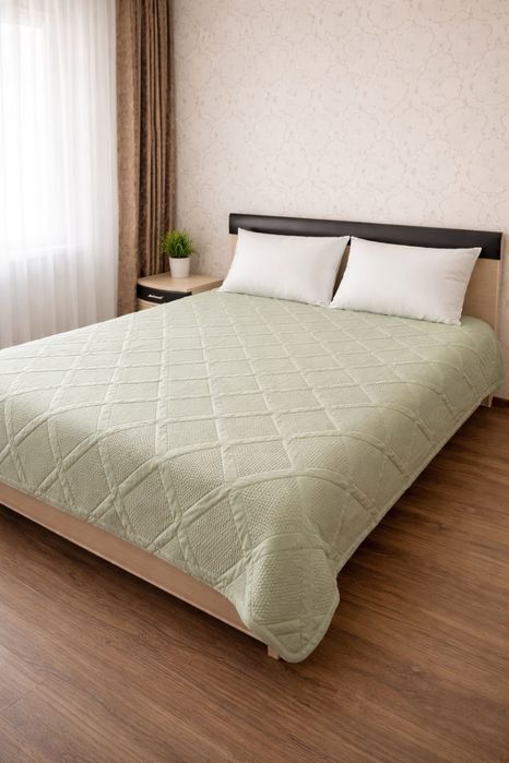 Кровать двуспальная