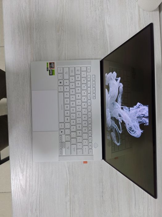 ASUS ROG Zephyrus G14 (2025)