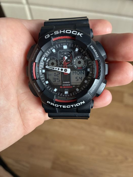 Vând ceas bărbătesc Casio G-Shock GA-100-1A4