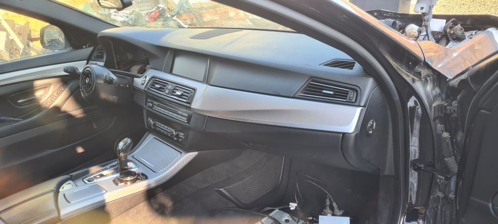 Plansa bord bmw f10 f11 cu hud