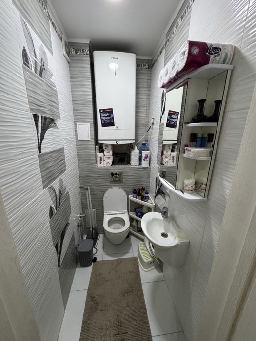 Продаю квартиру - недорого. Срочно