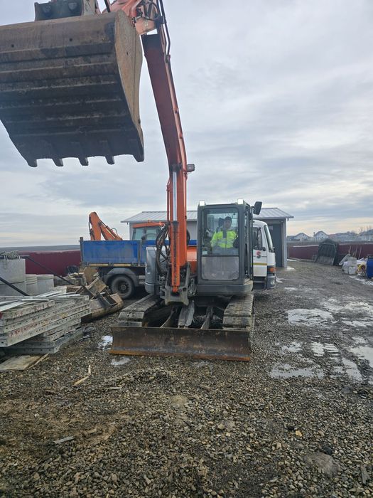 Prestări servicii și închirieri utilaje