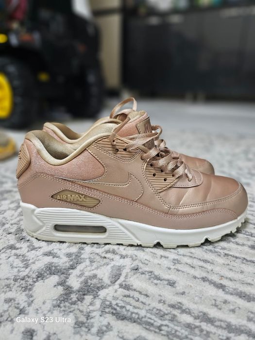 Женская обувь в идеальном состоянии