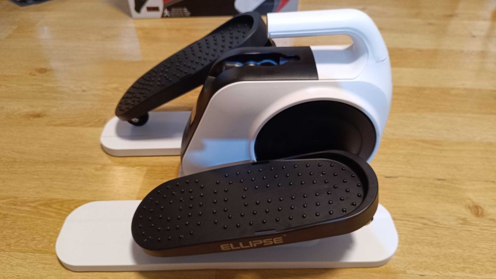 Тренажор за седящ фитнес Legxercize Ellipse