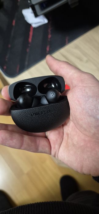 Căști OnePlus Buds Pro 3 – Stare impecabilă, accesorii sigilate (Full Box)