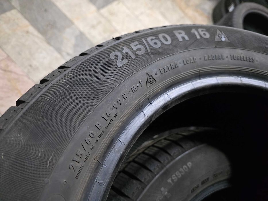 2бр Като нови зимни гуми 215 60 16 - Continental - DOT 2023