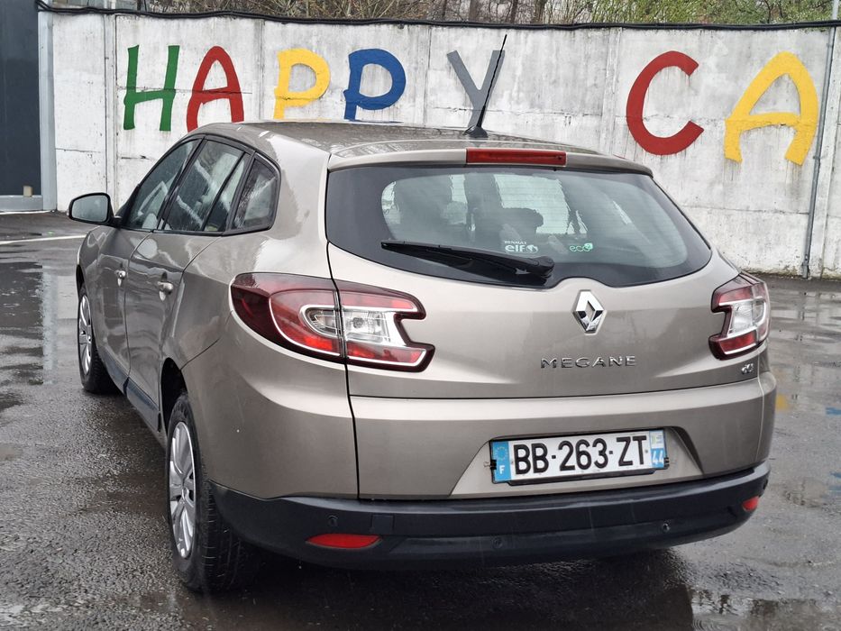 Renault megane 1.5 dci 110cp model 2011  1990E