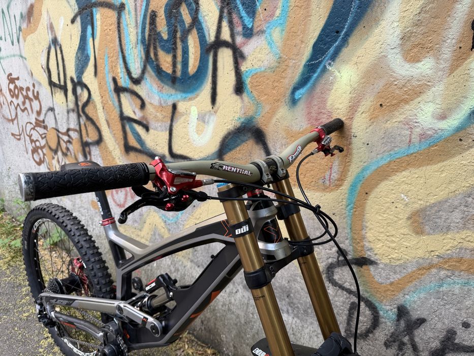 YT Tues 2017 CF Pro Race 27.5”
