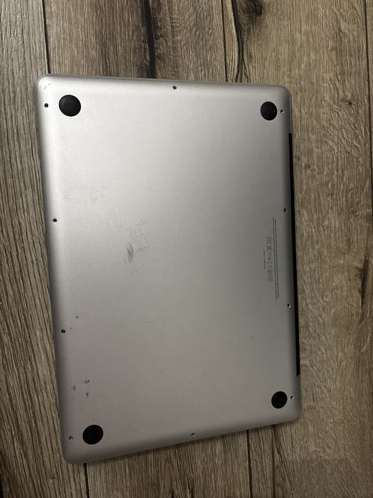 Продам macbook pro 13 model A1278 i7