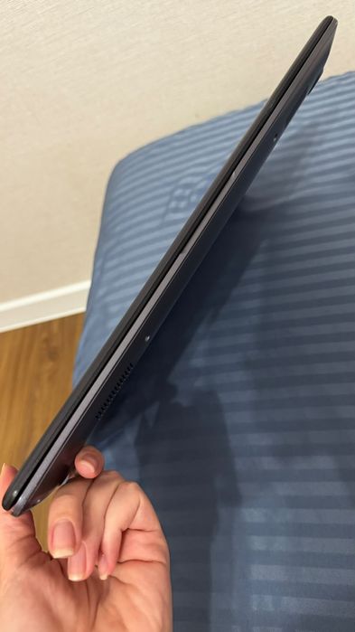 Ноутбук Asus.            .