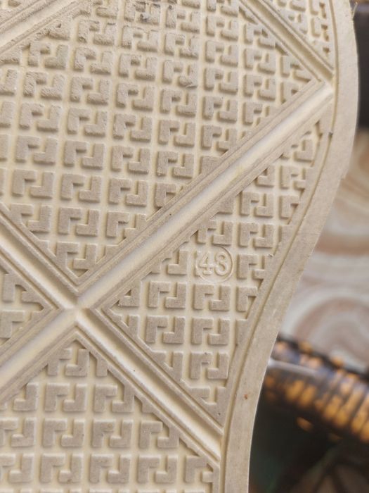 Спортни обувки 43 номер