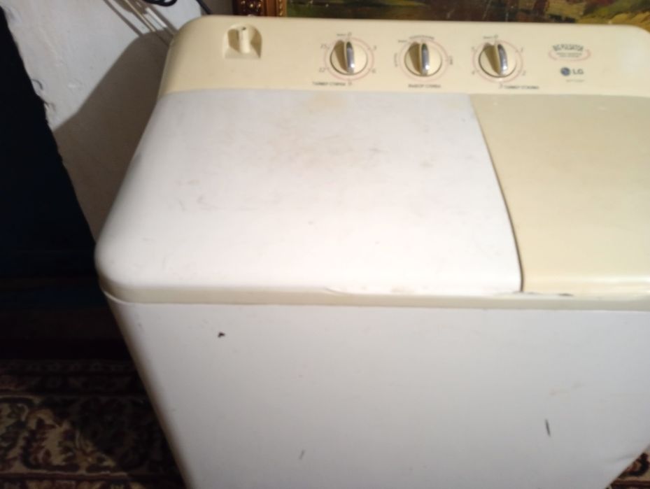 Стиральная машина бу работает и