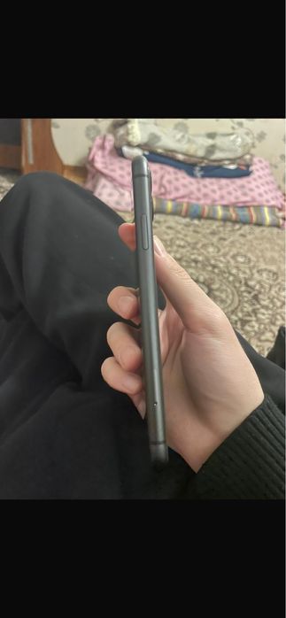 Продам айфон 11