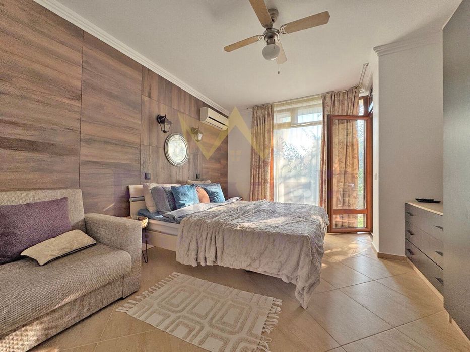 Продава се Двустаен апартамент в к.к. Слънчев бряг - 66 кв.м за 1410 €/кв.м - Снимка #2