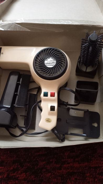 Продаю фен диана.