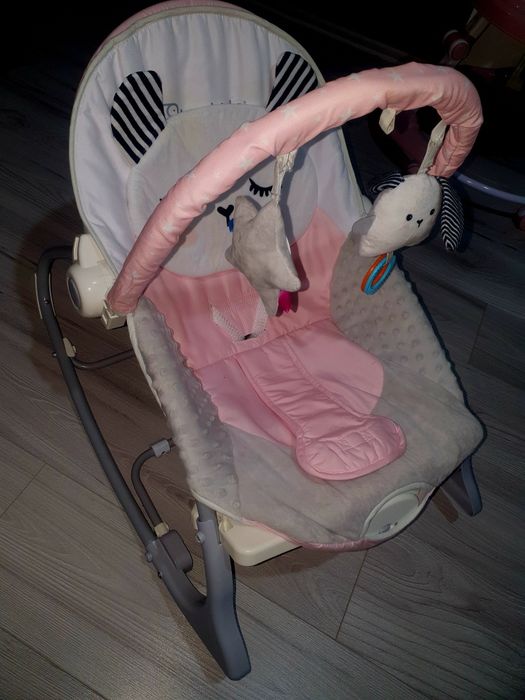 Balansoar bebe 100 lei