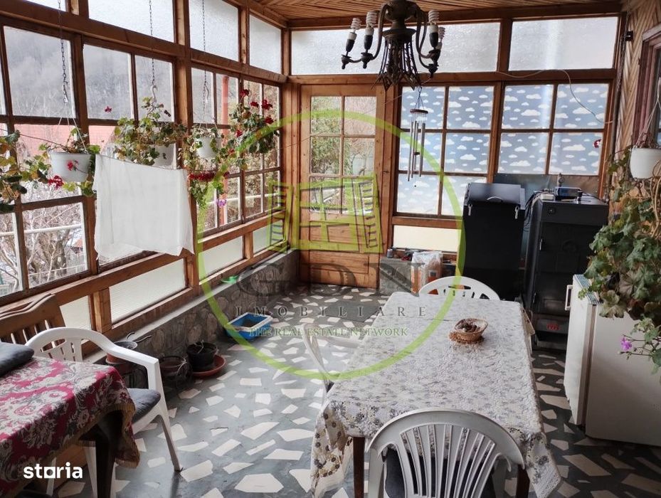 Proprietate completa in Cerasu, Prahova – spatiu, confort si potent